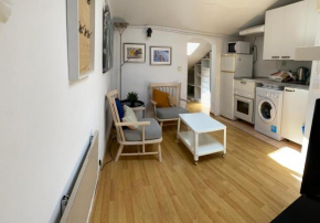 San Bernabé, apartamento para 2 en las Vistillas junto a metro Puerta de Toledo